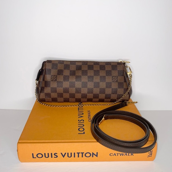 ❌❌SOLD❌❌ Louis Vuitton Eva clutch - Picture 2 of 2